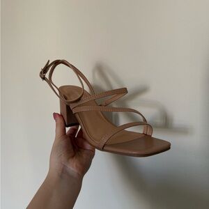 Elegant Tan Strappy Women's Sandals